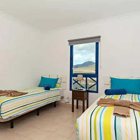 Βίλα 3br - Private Heated Pool - Parking *